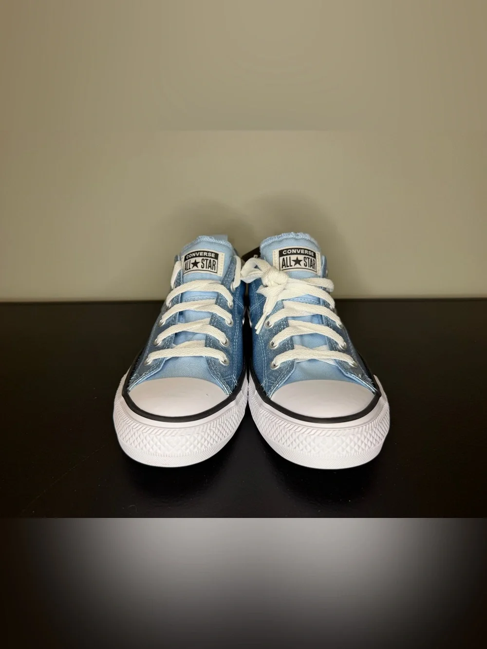 Converse this product